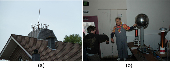 Na parte a, um pára-raios é mostrado no telhado de uma casa. Na parte b, uma pessoa está tocando a esfera metálica do Van De Graaff e seu cabelo está em pé.