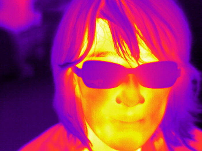 Self_portrait_with_thermal_imager.jpg