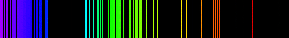 Les figures montrent le spectre d'émission du fer. De nombreuses raies d'émission qui se chevauchent sont présentes dans la partie visible du spectre.