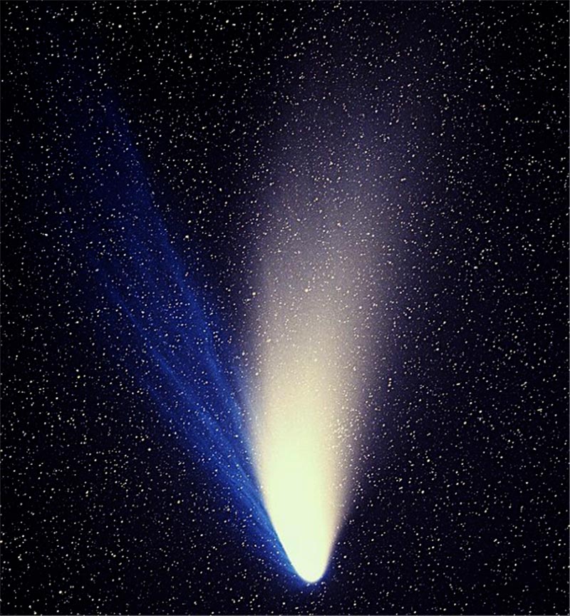 Comet Hale-Bopp is shown.