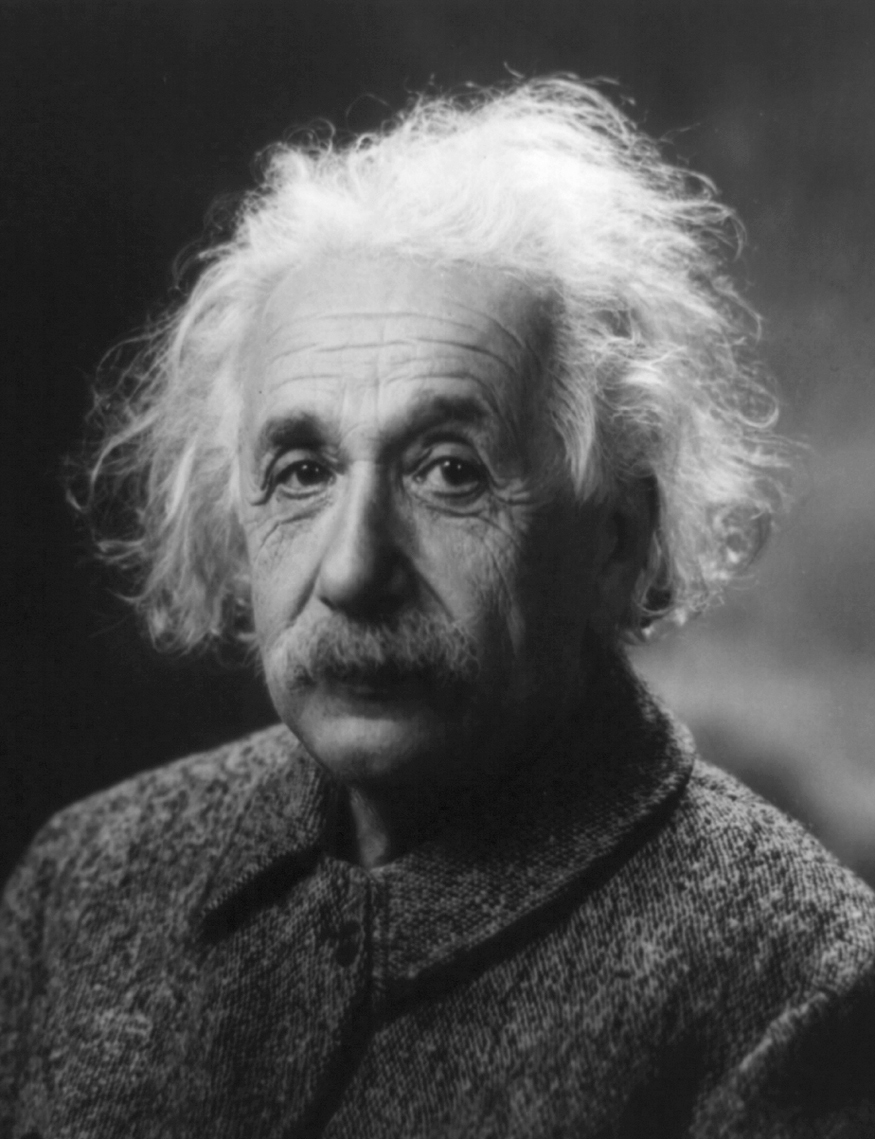 Fotografia em preto e branco de Albert Einstein.