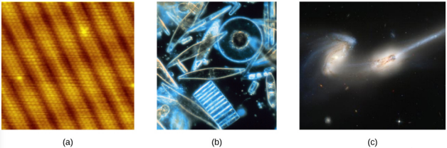 La figure a montre une image au microscope électronique à balayage à haute résolution d'un film d'or. La figure b montre une image agrandie du phytoplancton et des cristaux de glace. La figure c montre une photographie de deux galaxies.