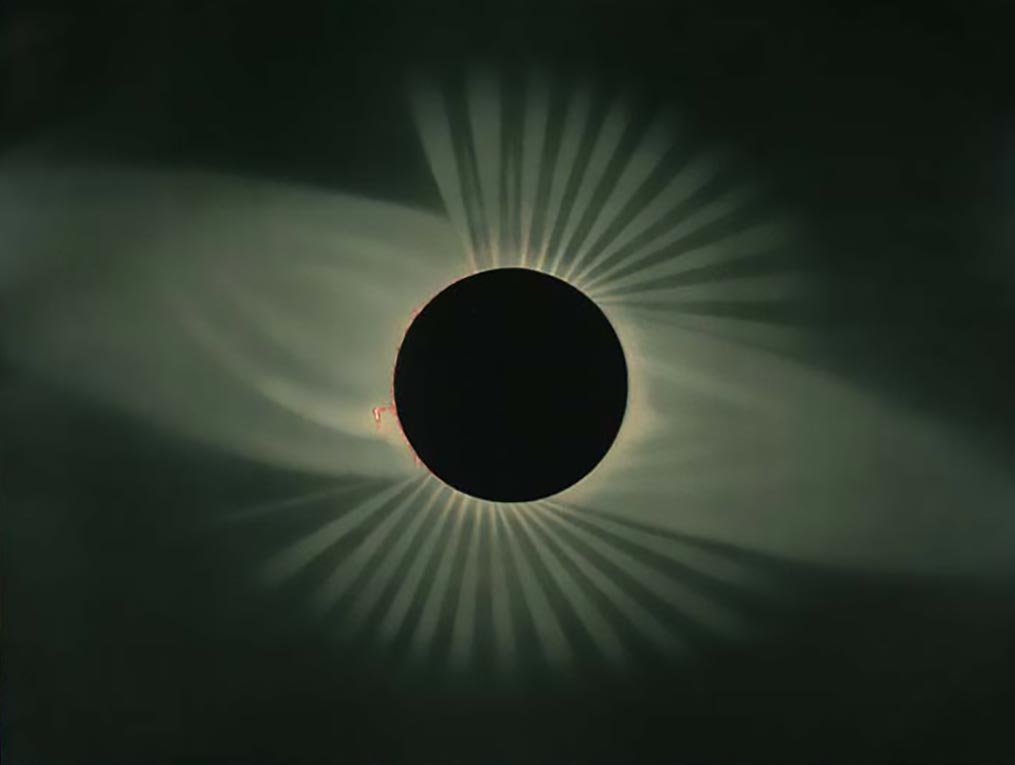 Image of a total eclipse of the sun.